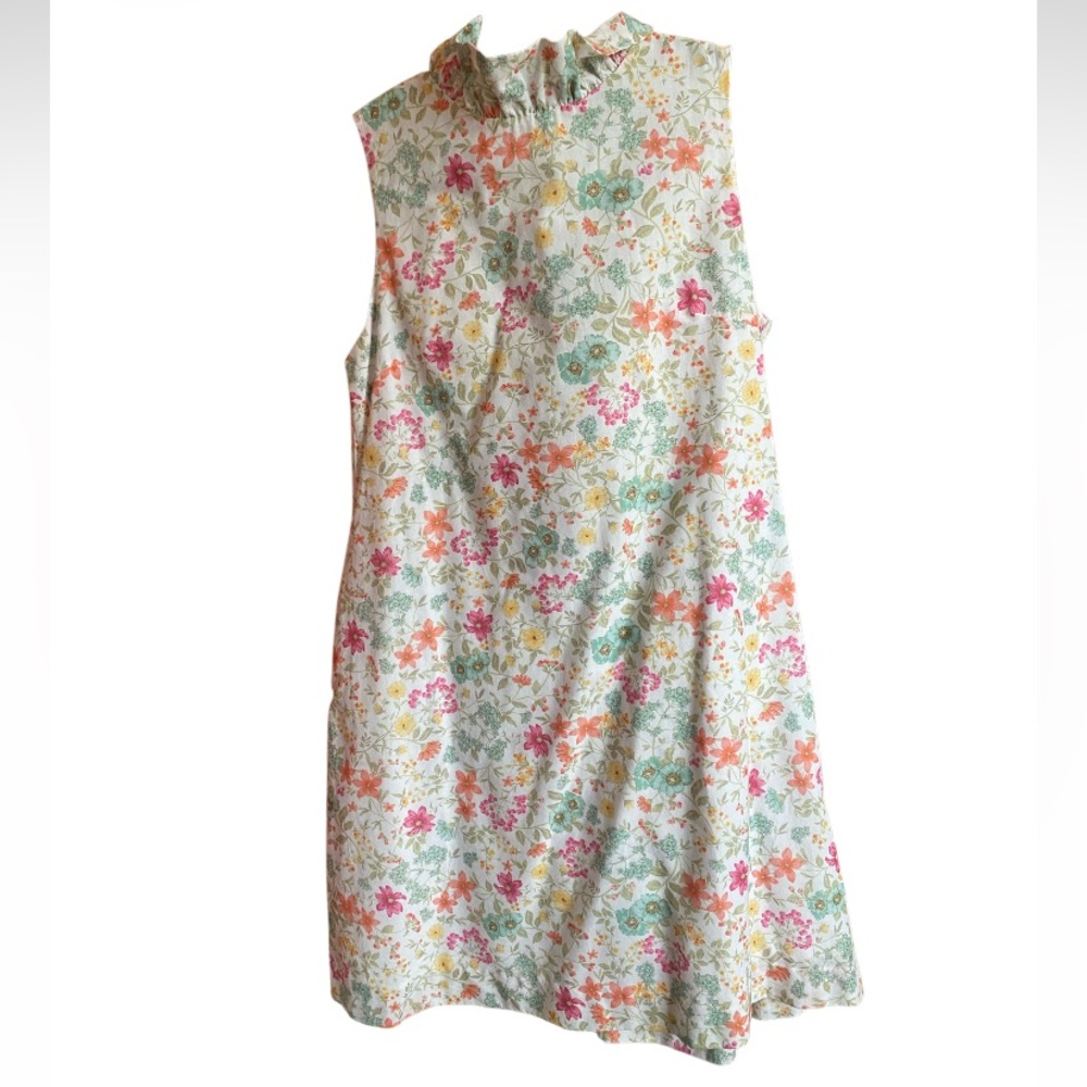 Gabby Floral  Dress V-Neck Ruffled Back NWT Size 14